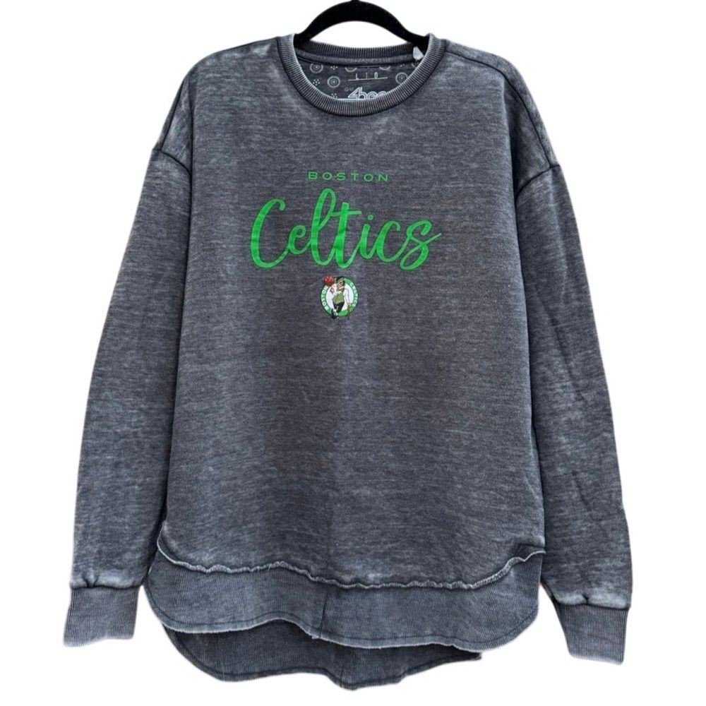 G-III 4her by Carl Banks Women's Boston Celtics Pullover Crewneck Sweater Large